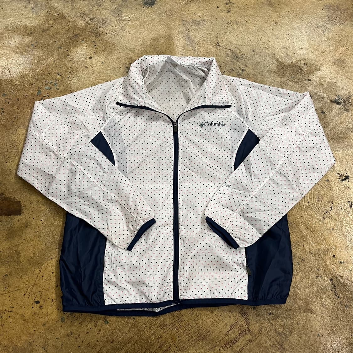 컬럼비아 화이트 블랙 핑크 도트 바람막이  상품이미지2