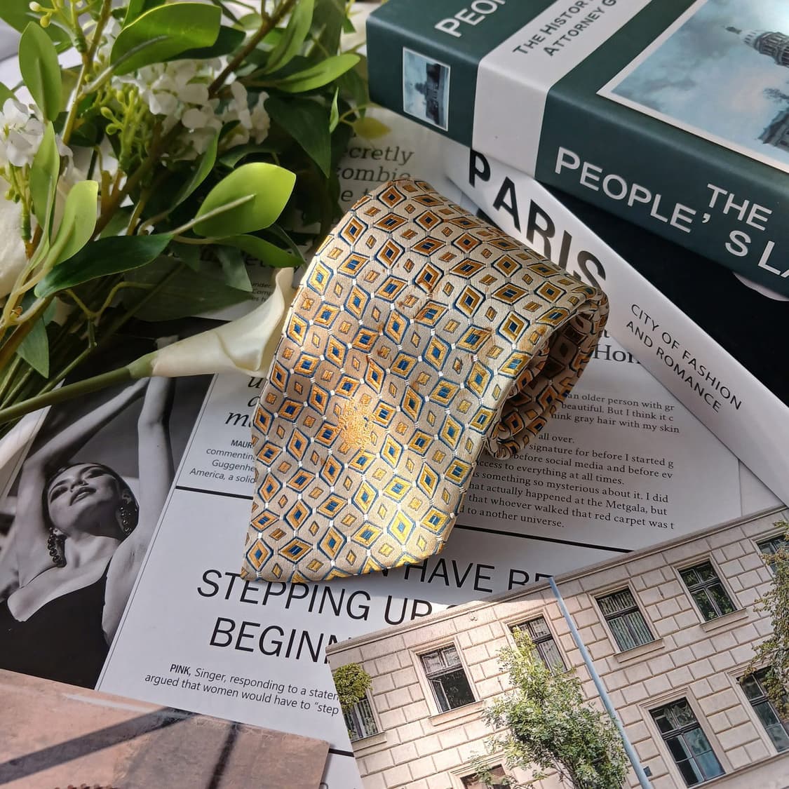 아쿠아스큐텀 실크 골드 패턴 넥타이 9.2cm B등급 E779
 상품이미지4