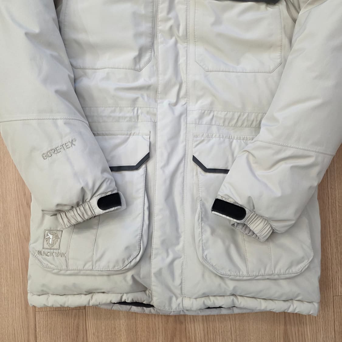 블랙야크 여성 엣지 다운 오리지널 고어텍스(최고급) 패딩 90 상품이미지2