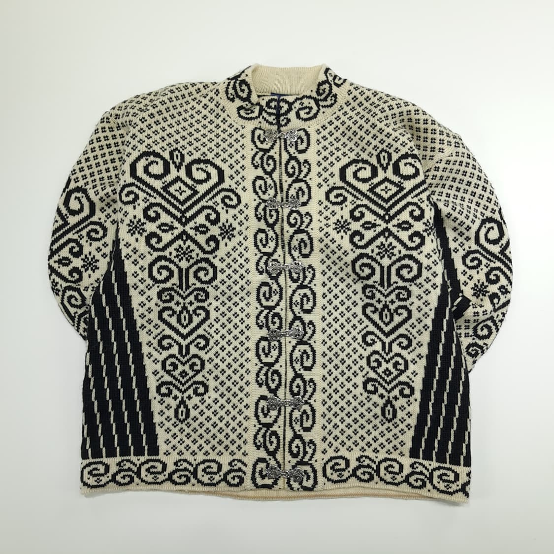 CN958 L Skjaeveland 노르웨이 메이드 전통노르딕 울 가디건 상품이미지1