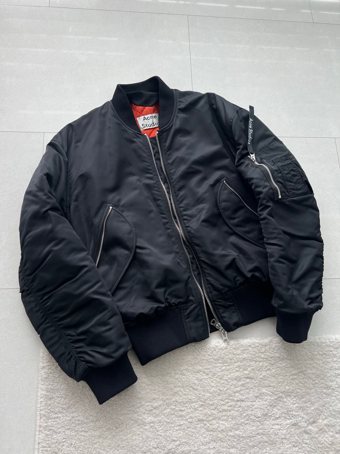 아크네 마키오 MA-1 자켓 블랙 46 상품이미지1