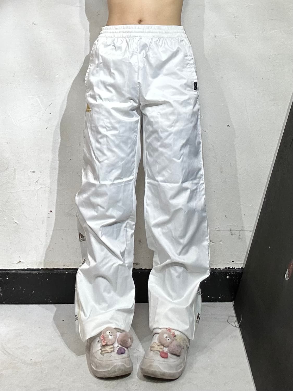 아디다스 화이트 사이드 라인 로고 와이드 트레이닝 바지 트랙 팬츠 M 상품이미지2