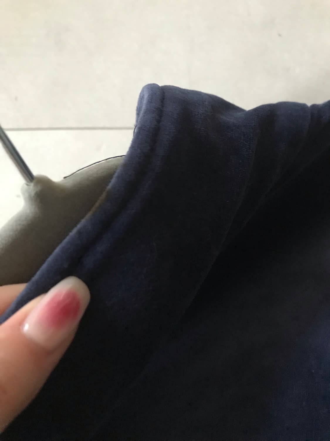 아식스 네이비 벨벳 오버핏 집업 상품이미지9