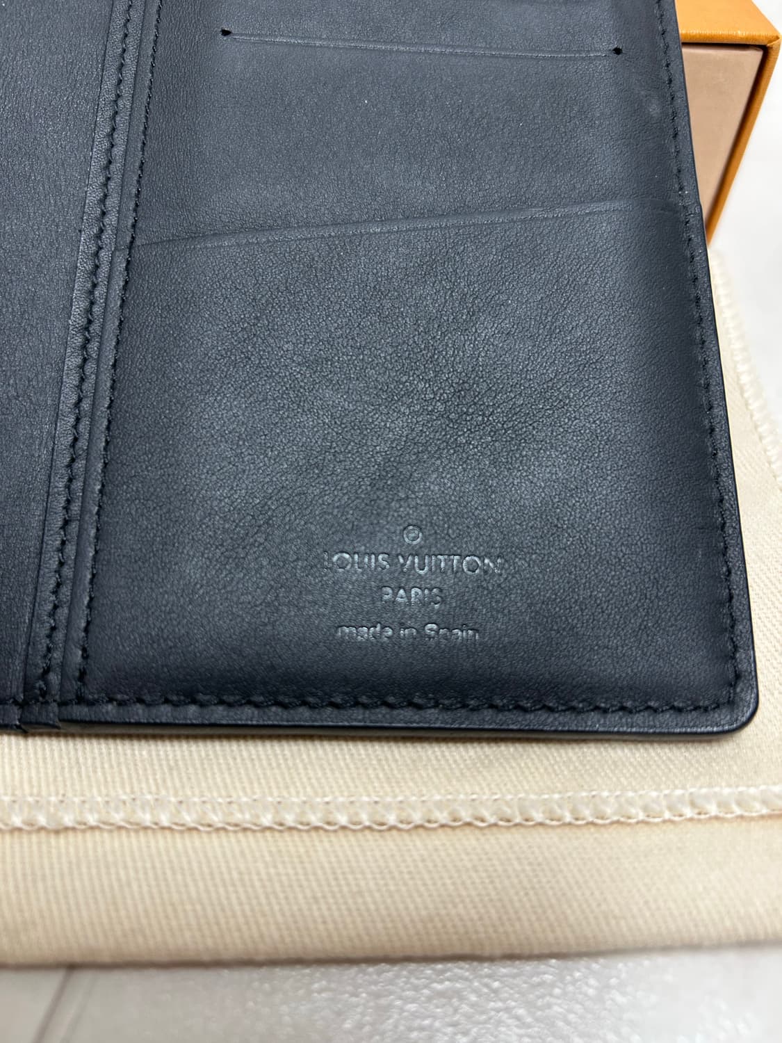 루이비통 브라짜 월릿 모노그램 섀도우 장지갑 상품이미지3