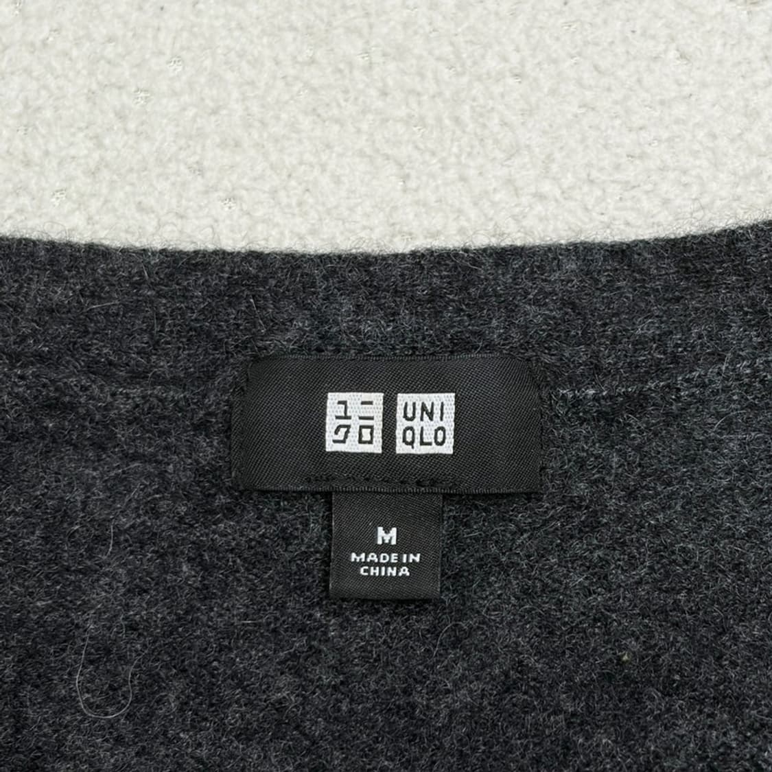 UNIQLO 캐시미어 100% 브이넥 가디건 M 상품이미지4