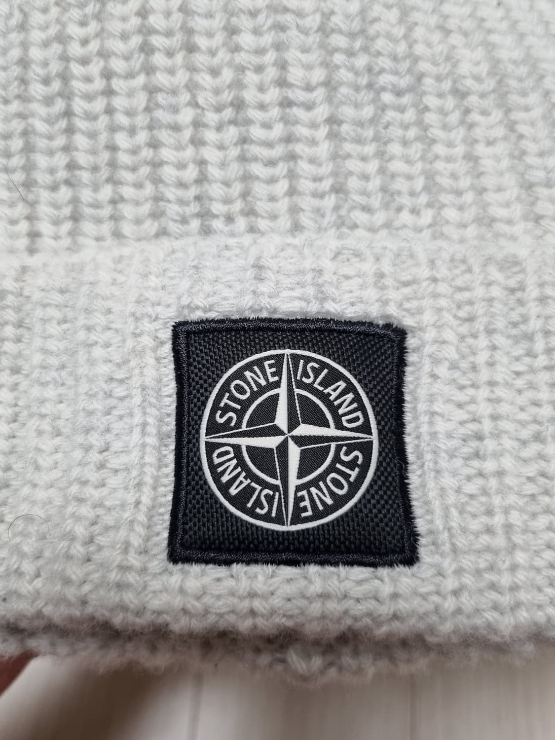 스톤아일랜드 비니 상품이미지3