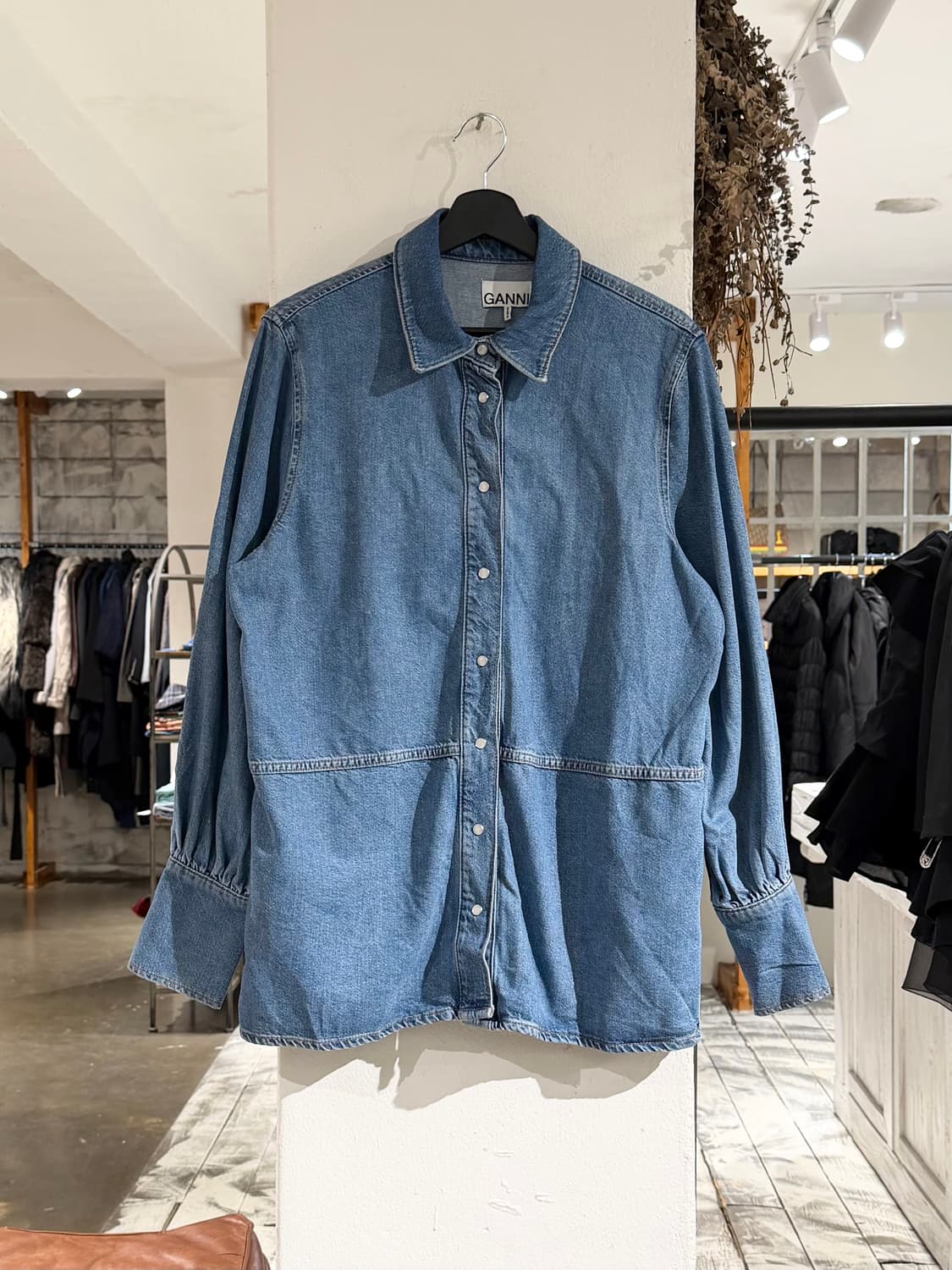 가니 중청 백 큐빅 로고 데님 셔츠 자켓 상품이미지2