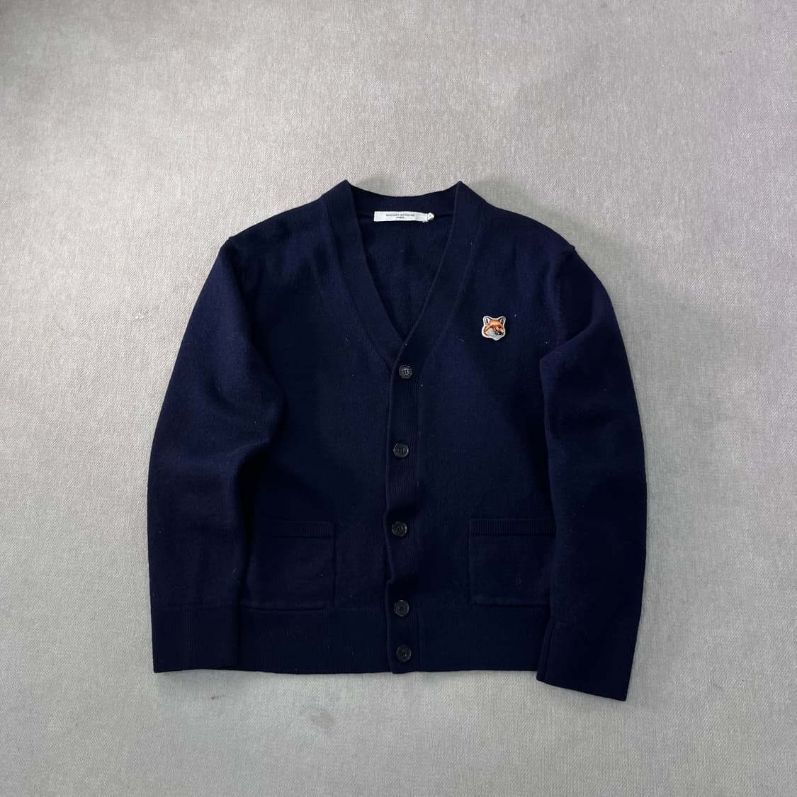 W 90 메종키츠네 백화점텍 울 가디건  상품이미지1