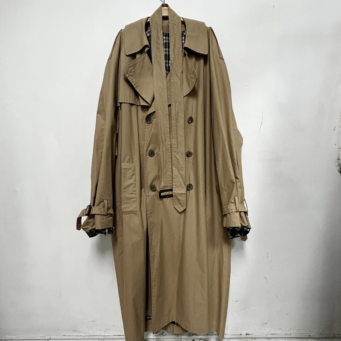 베이지 트렌치 코트 체크 안감 상품이미지2
