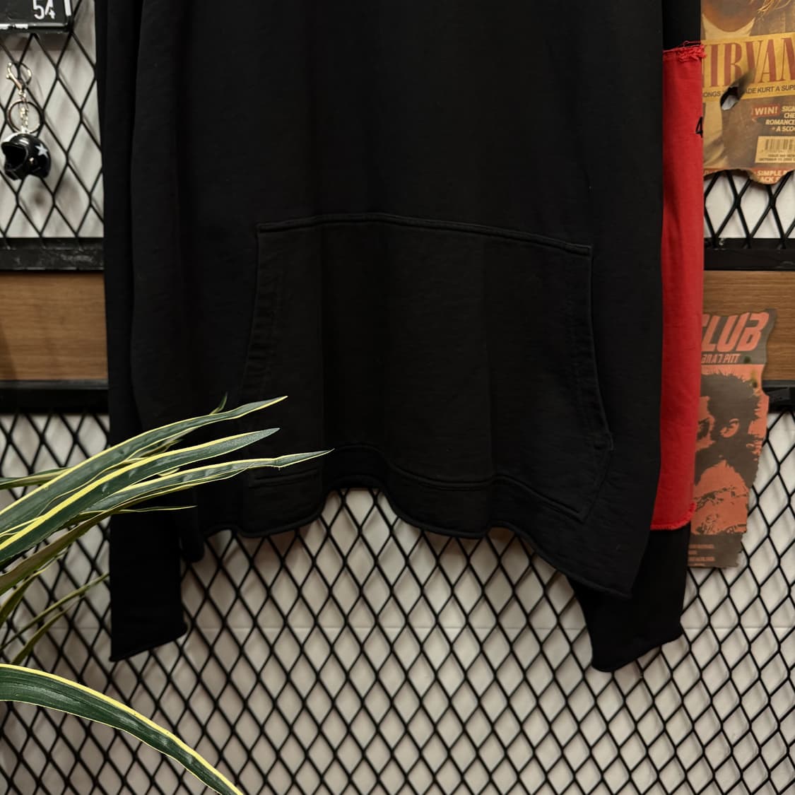 424 후드티 시그니처 자수 로고 암밴드 포인트 블랙 레드 상품이미지4