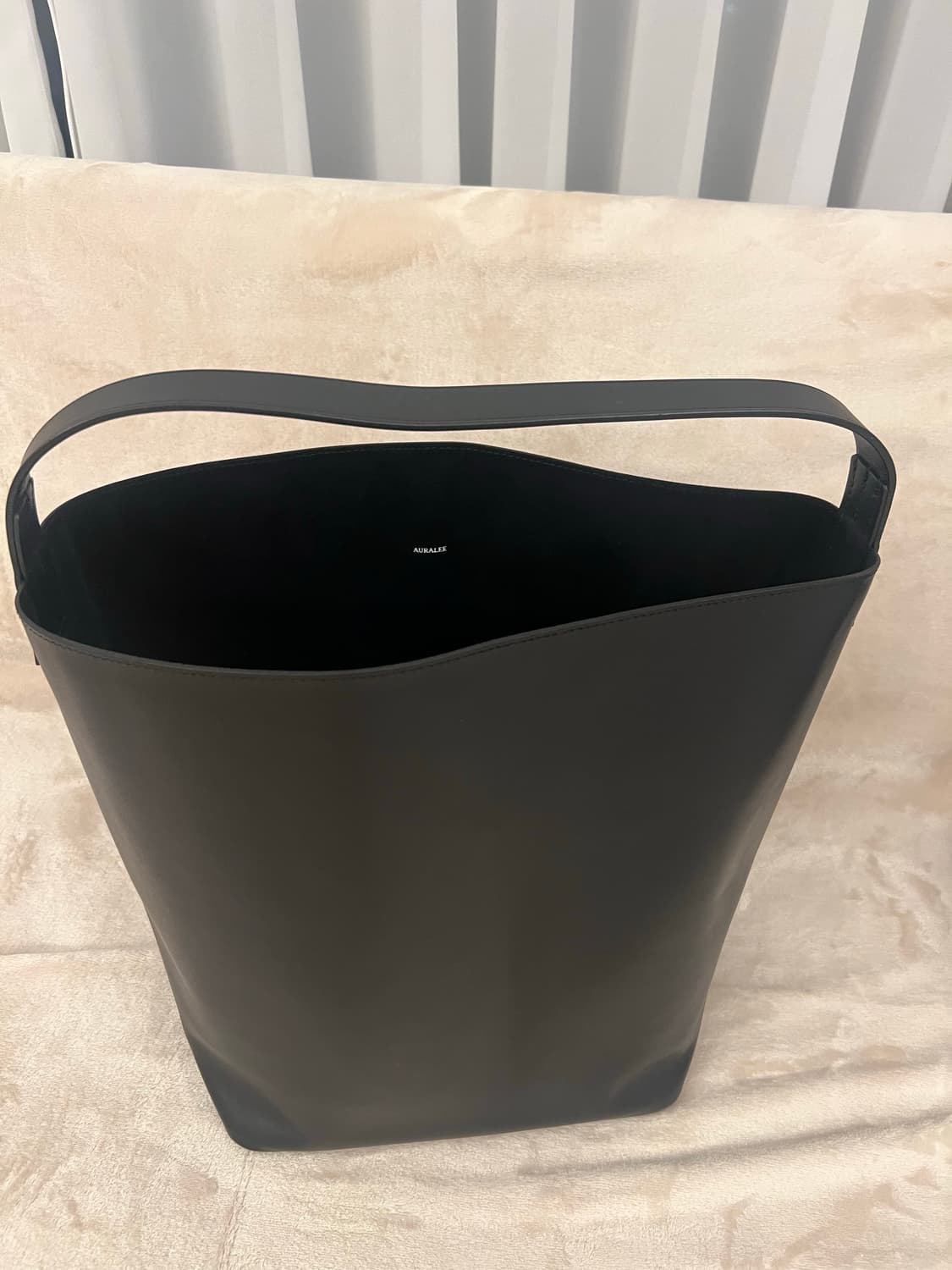 auralee  LEATHER TOTE  (black) 상품이미지3