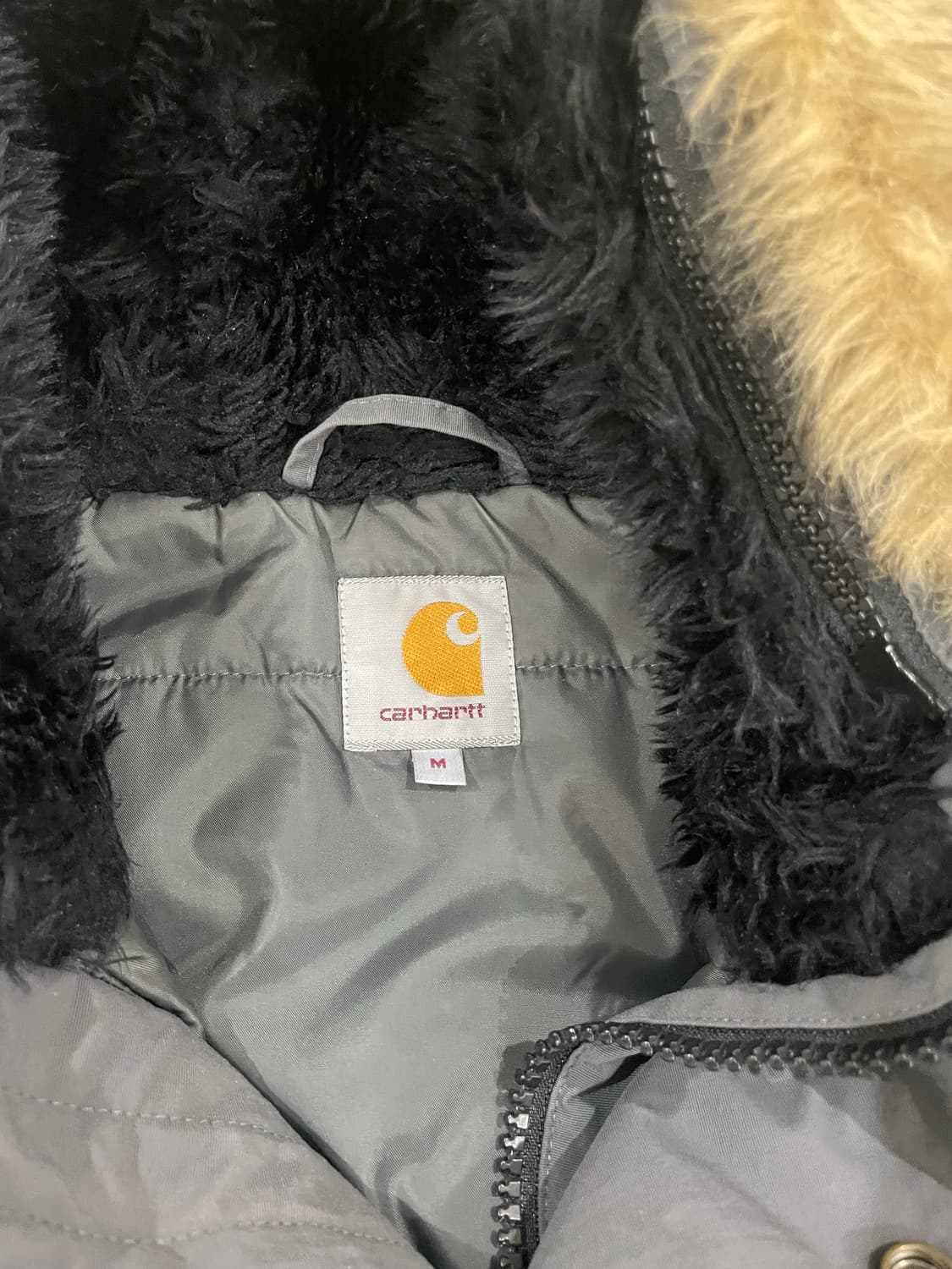 칼하트 앵커리지 그레이 남자 패딩 상품이미지3