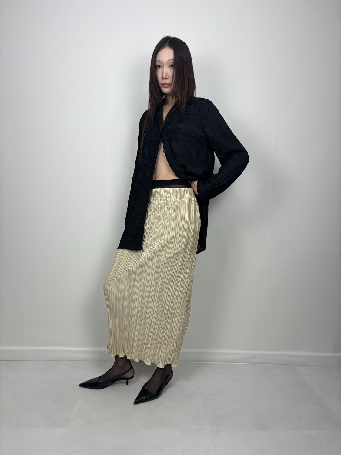 GLOSSY GOLD PLEATED SKIRT 상품이미지4