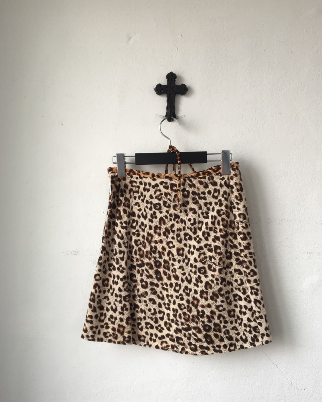 Leopard pattern holter neck top 상품이미지2