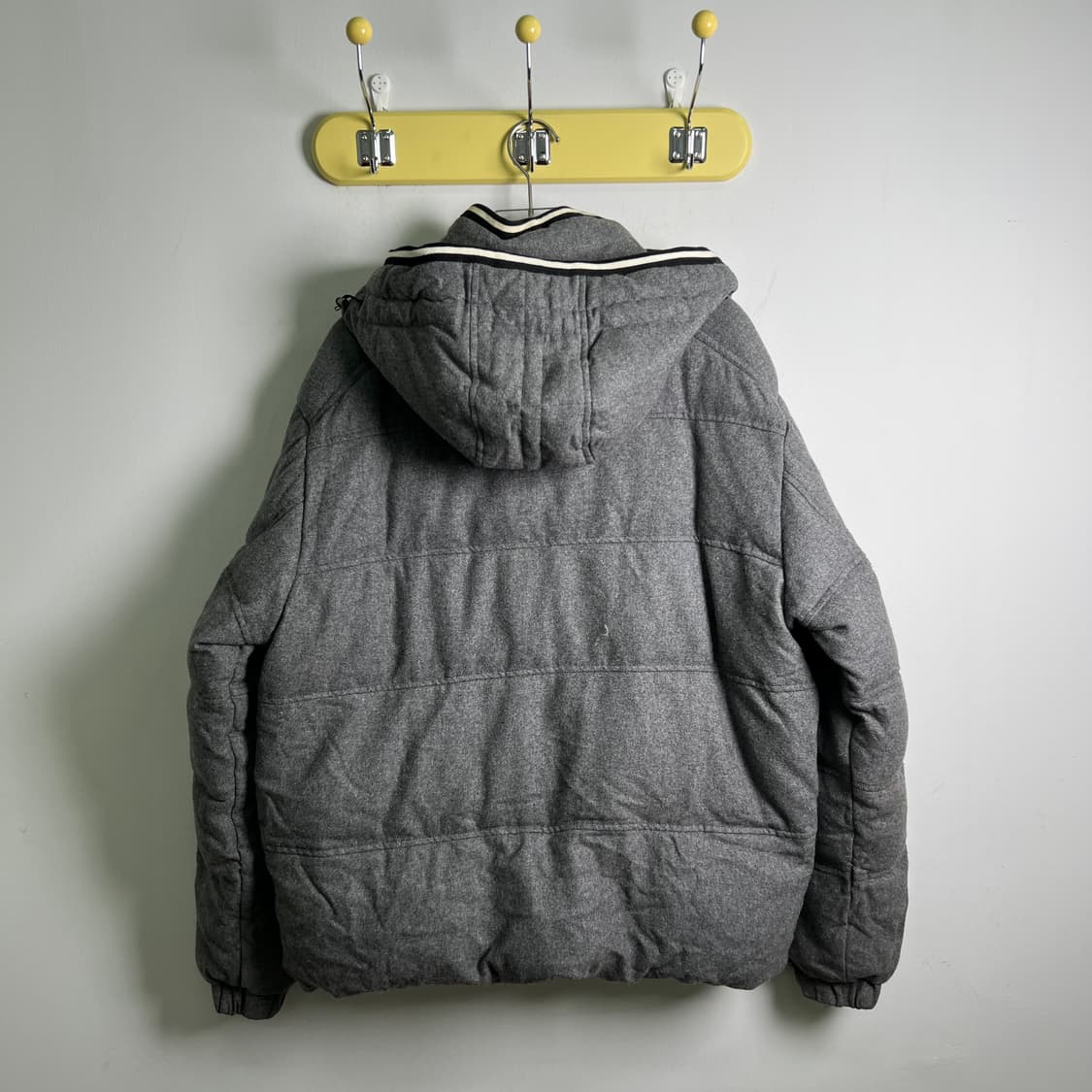 Moncler 몽클레어 그레이 다운 패딩 점퍼 상품이미지2