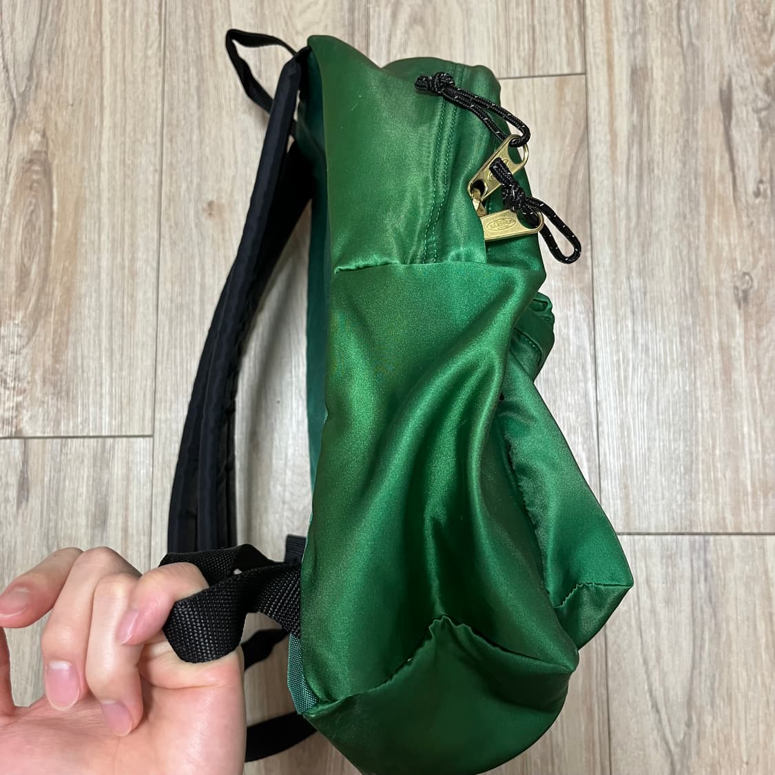 이스트팩 언더커버 사틴 백팩 상품이미지3