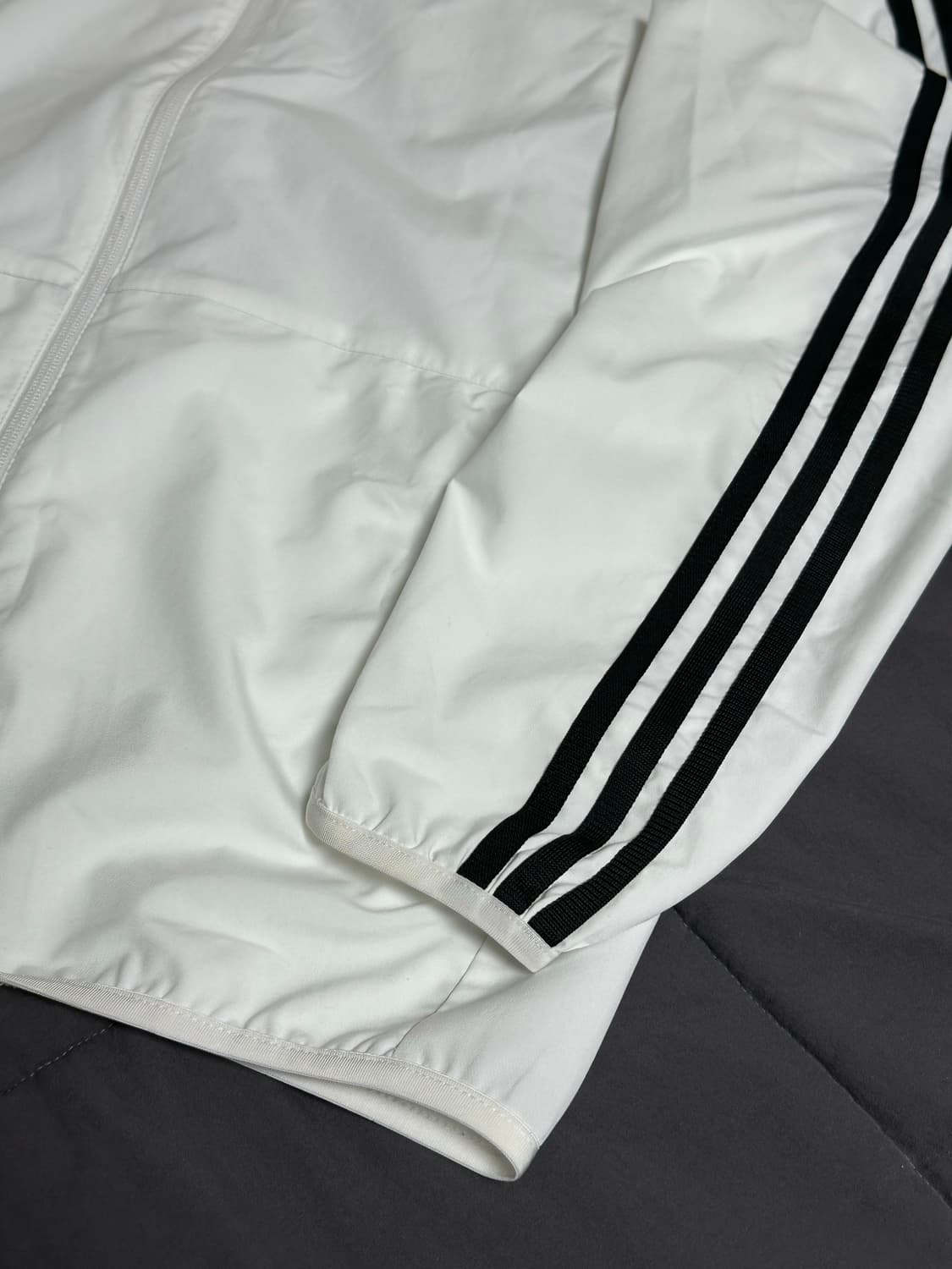 아디다스 화이트 삼선 져지 바람막이 라지   상품이미지4