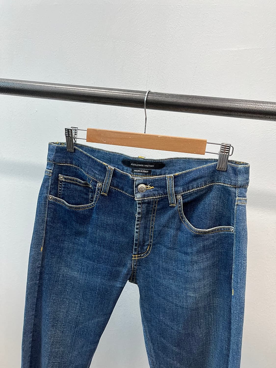 29) 알렉산더맥퀸 스판 크롭팬츠  상품이미지2