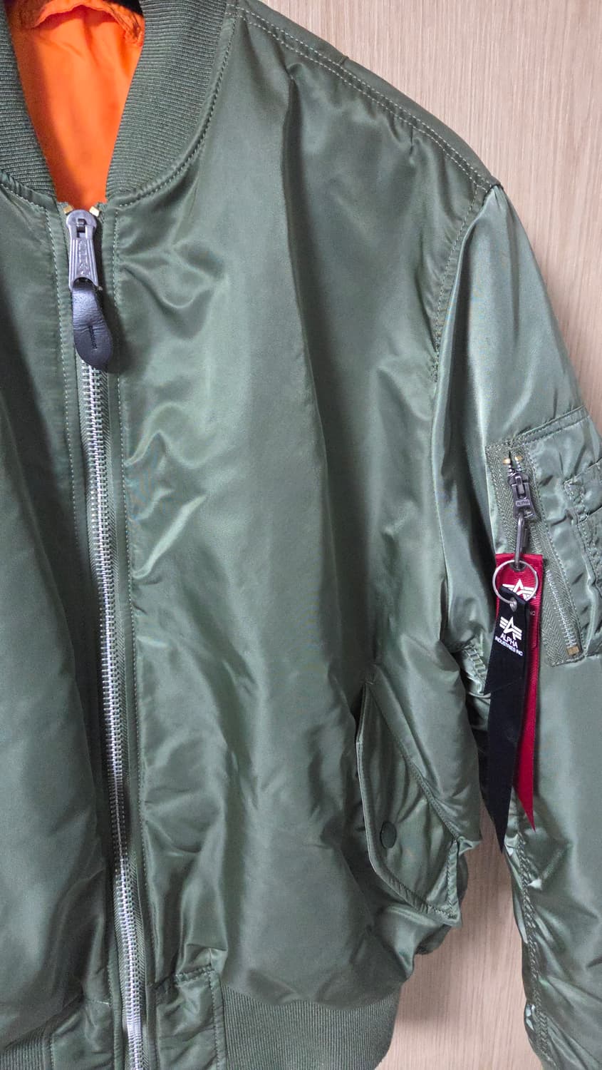 (착샷) 알파인더스트리 ma-1 세이지 상품이미지3