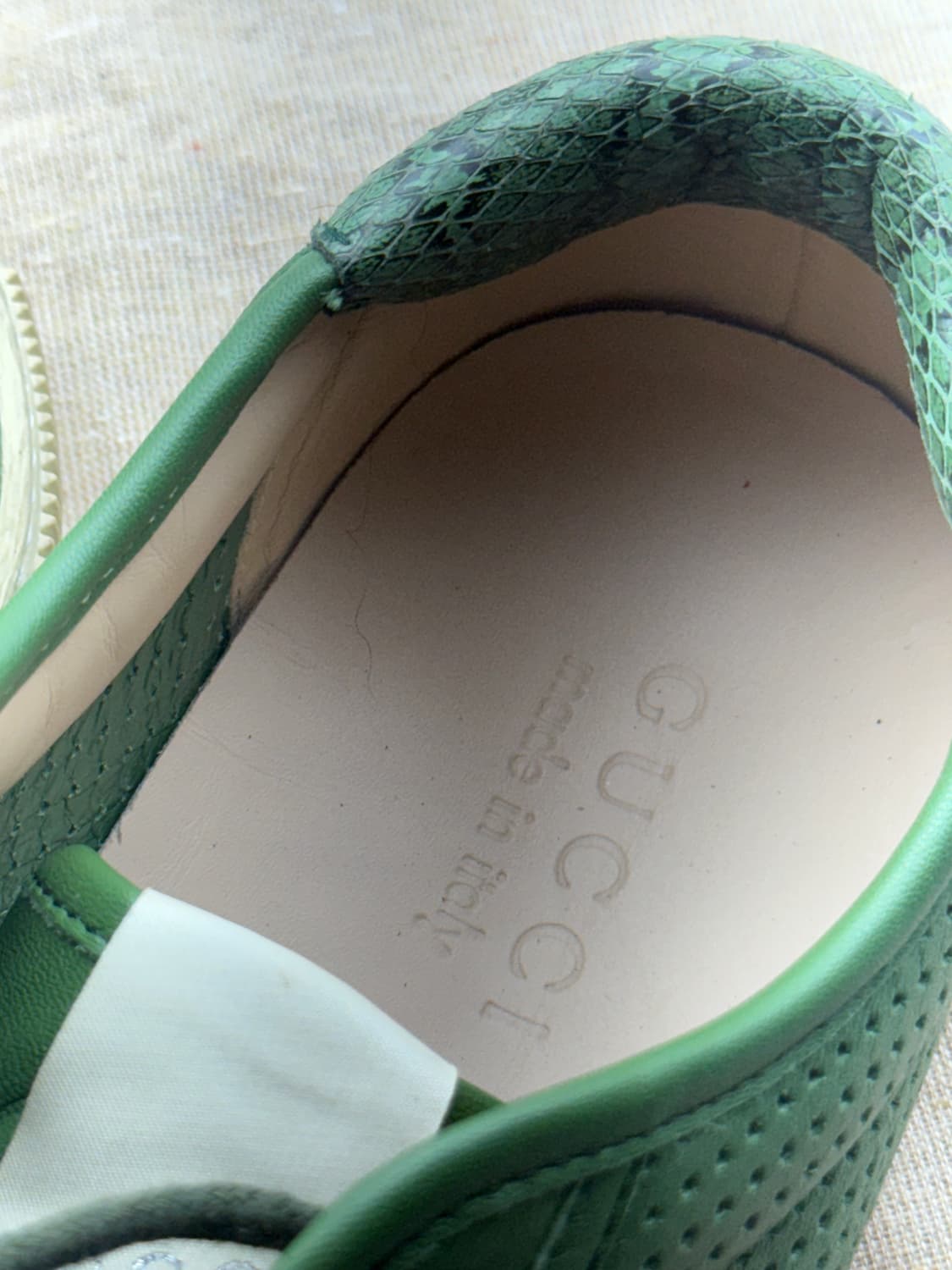 정품)구찌 스니커즈 260 상품이미지9