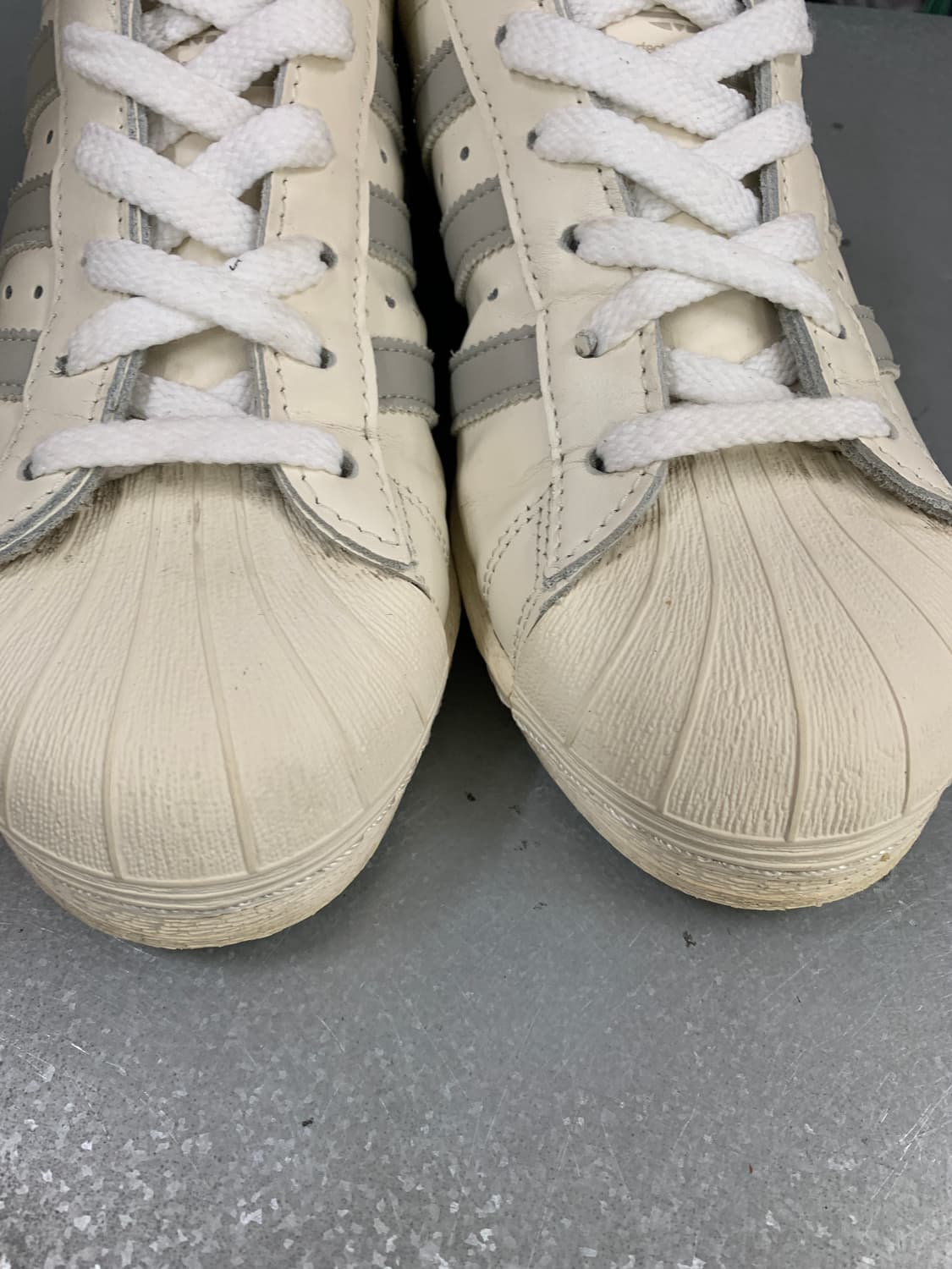 아디다스 슈퍼스타 82 화이트 245 상품이미지8