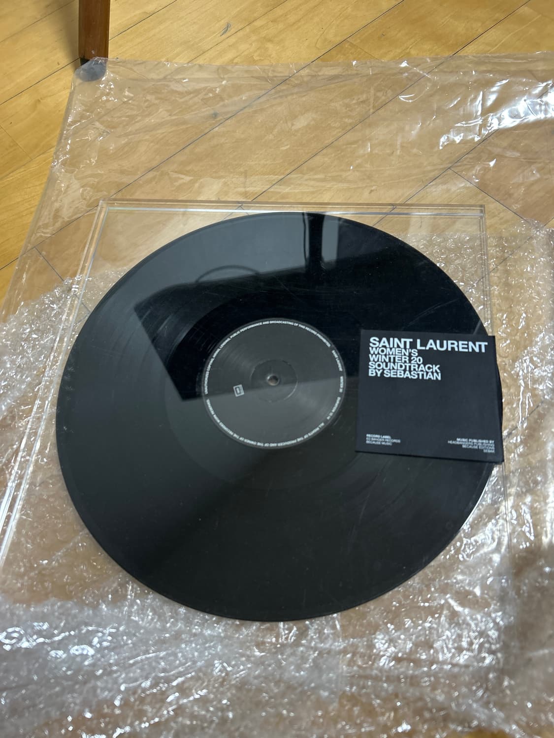 생로랑 Women's Winter 24 사운드트랙 LP 상품이미지2