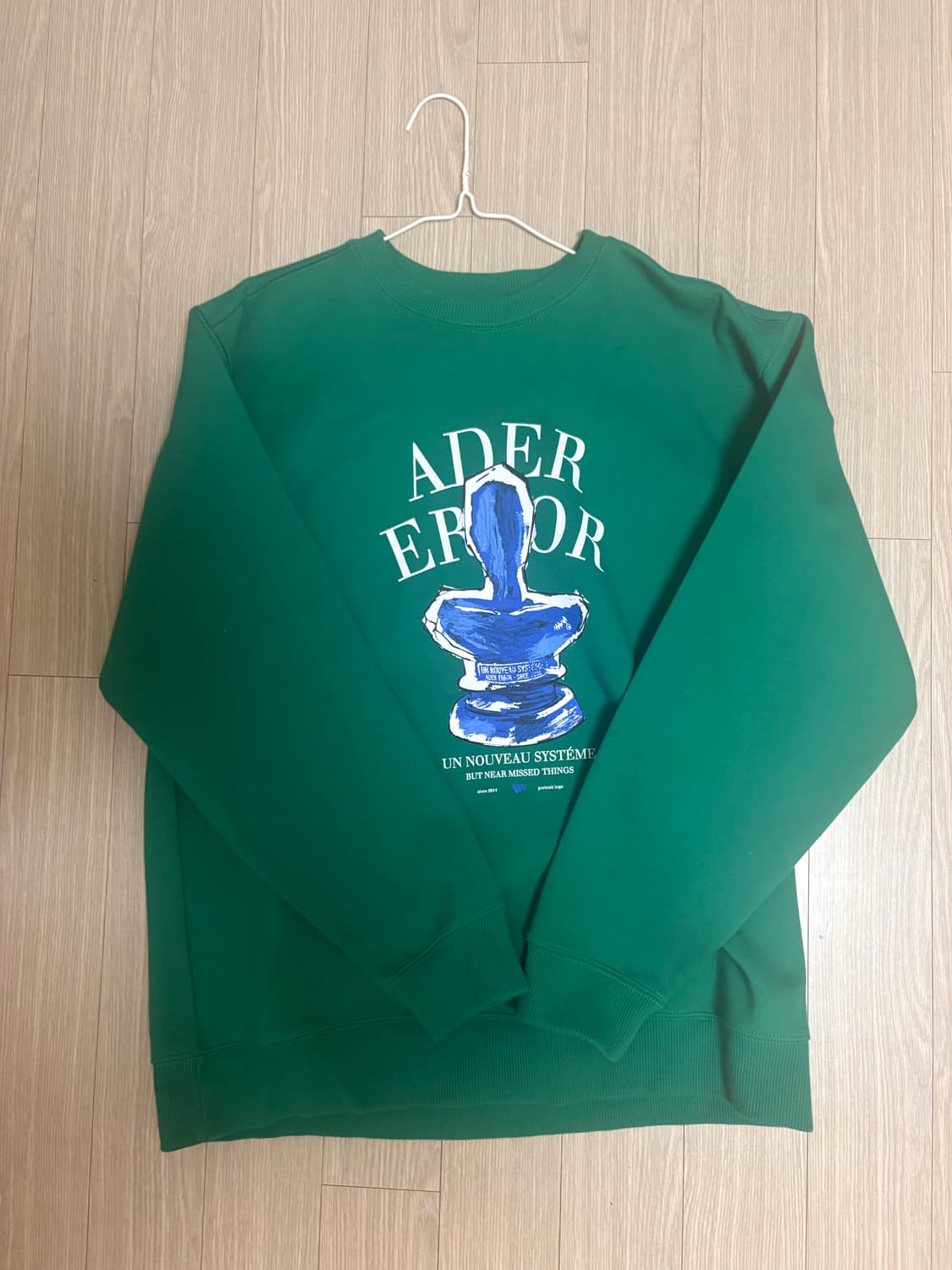 아더에러 트로피 맨투맨 A1 상품이미지1