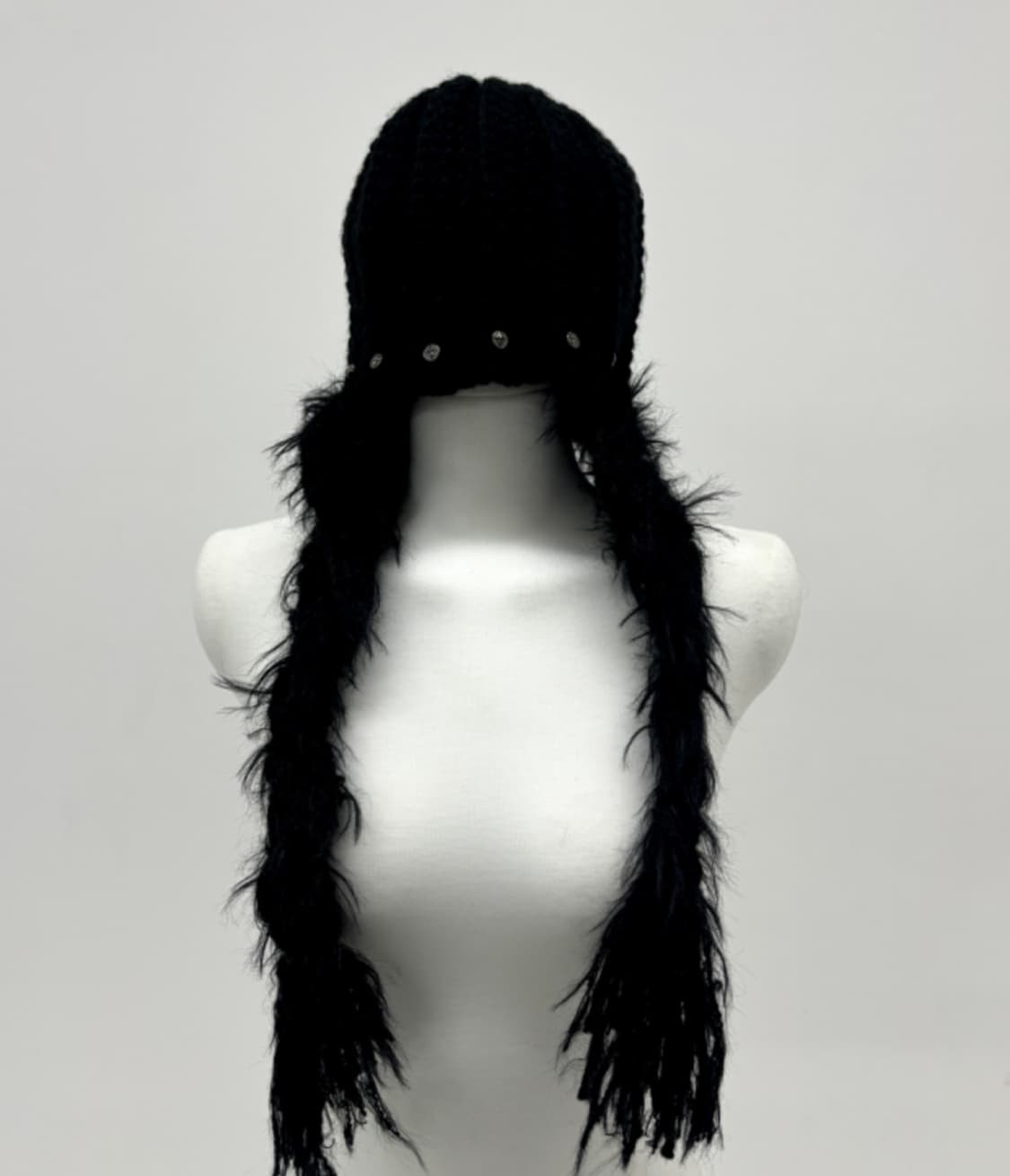 Begbegbeg 백백백 플러피 이어 비니 상품이미지1