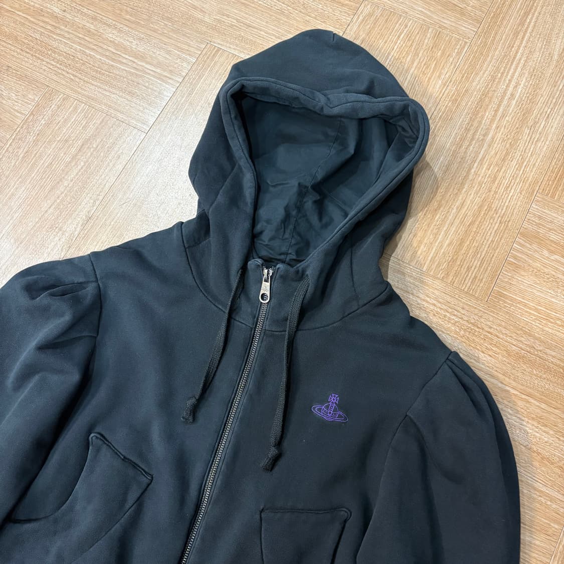 비비안웨스트우드 앵글로매니아 orb 크롭 후디 집업 상품이미지2