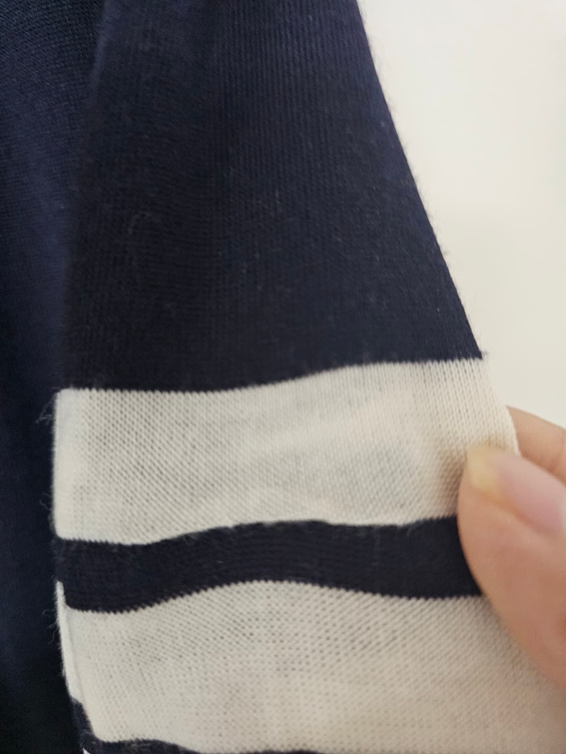 톰브라운 사선완장 메리노울가디건(2/오케이몰정품) 상품이미지9