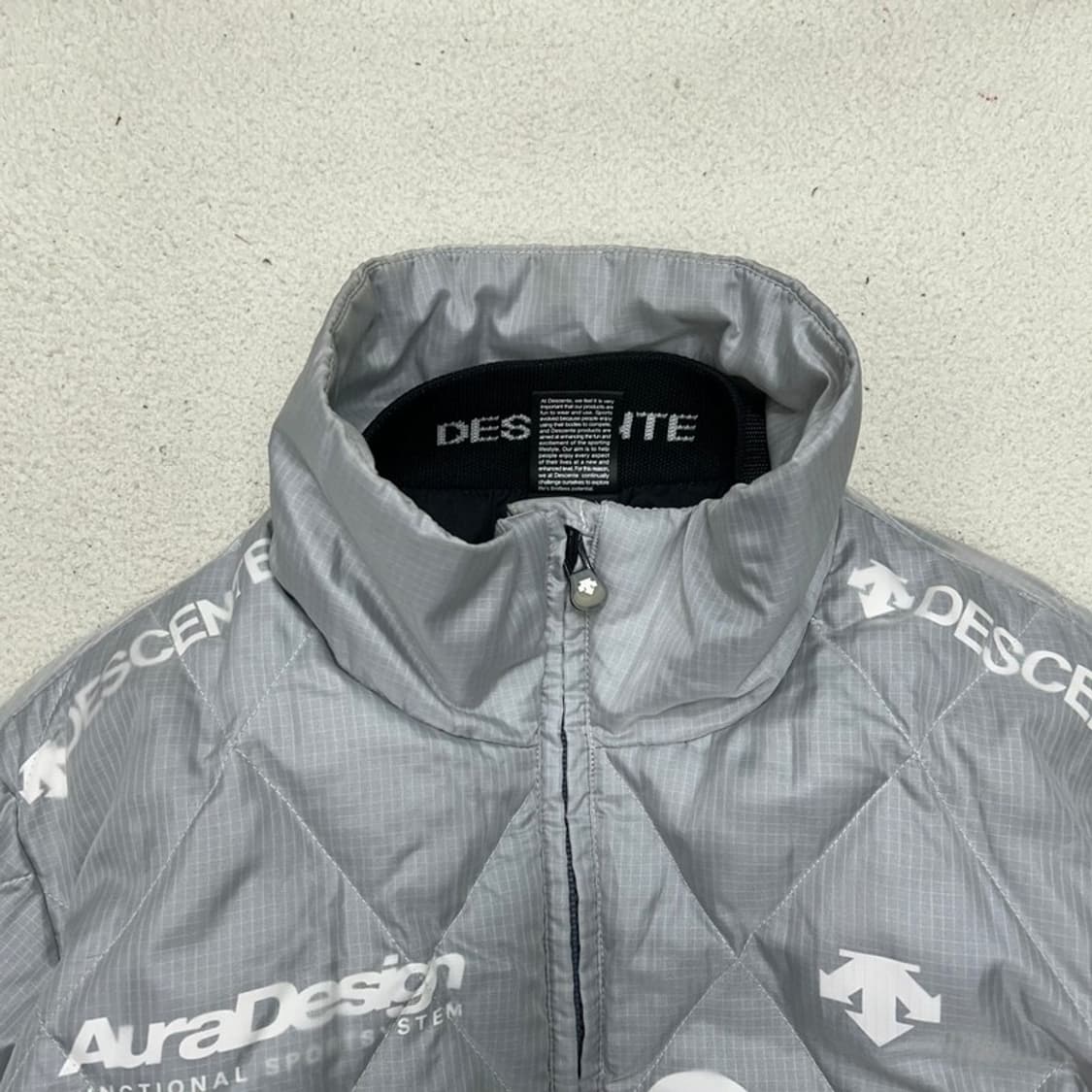 데상트 경량 퀄팅 덕다운 패딩 자켓 N0999 M 상품이미지4