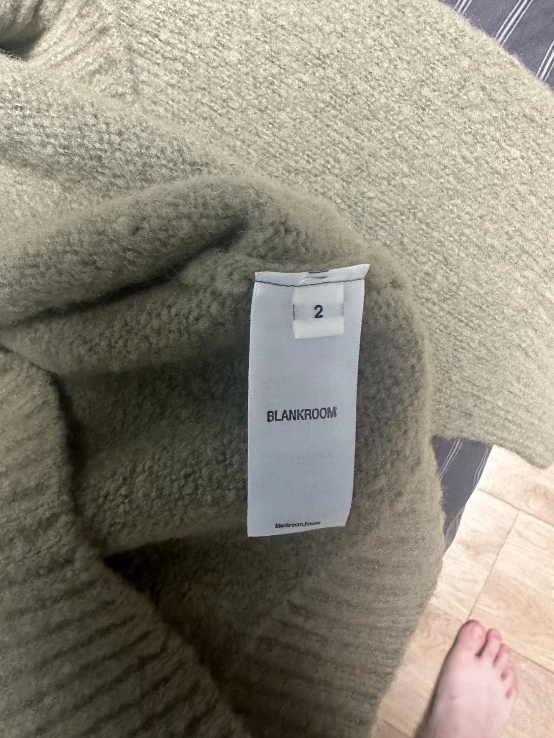 (2) 블랭크룸 버블 크루넥 니트_OLIVE 상품이미지4