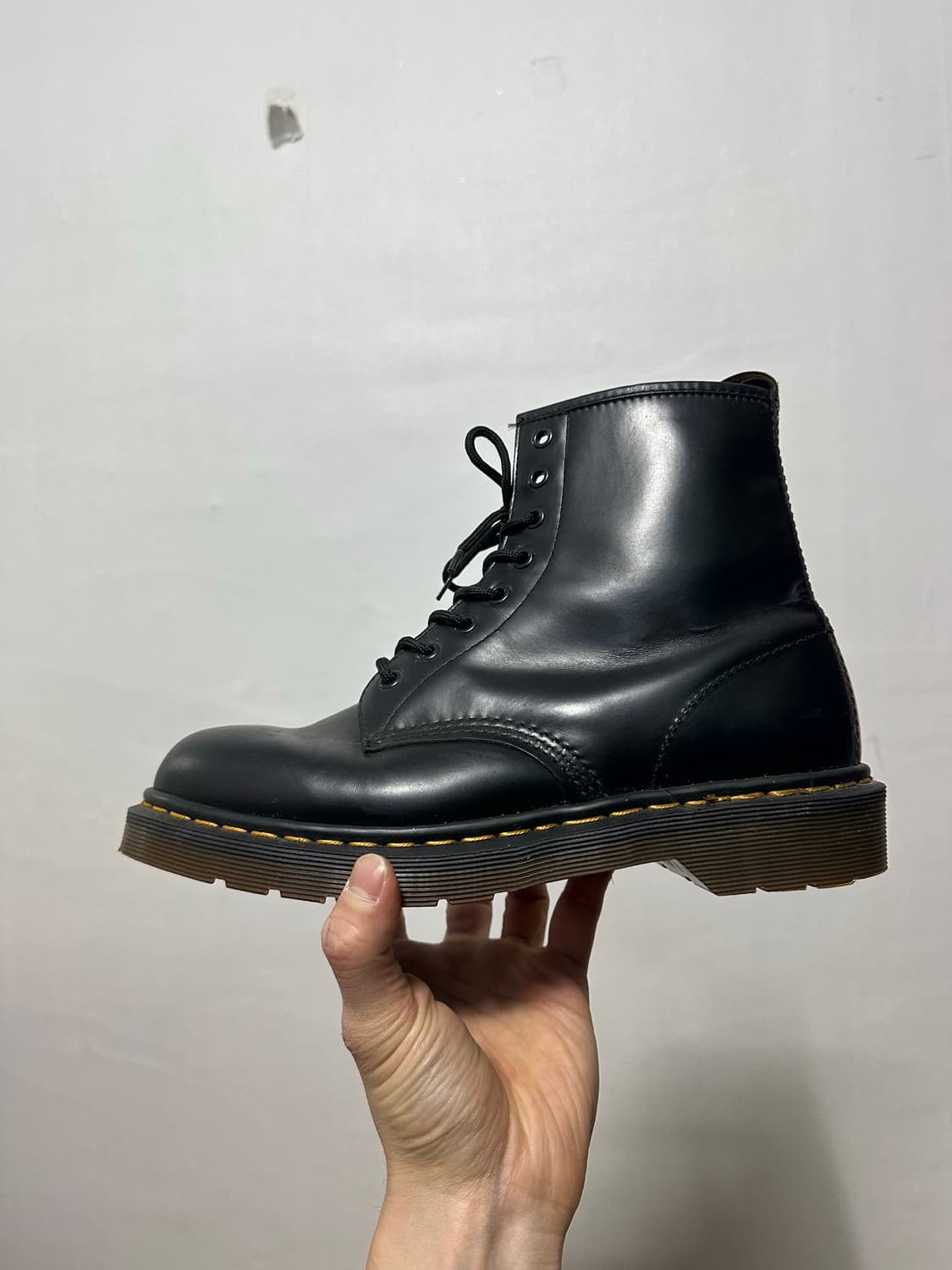 닥터마틴 1460 8홀 부츠 상품이미지2