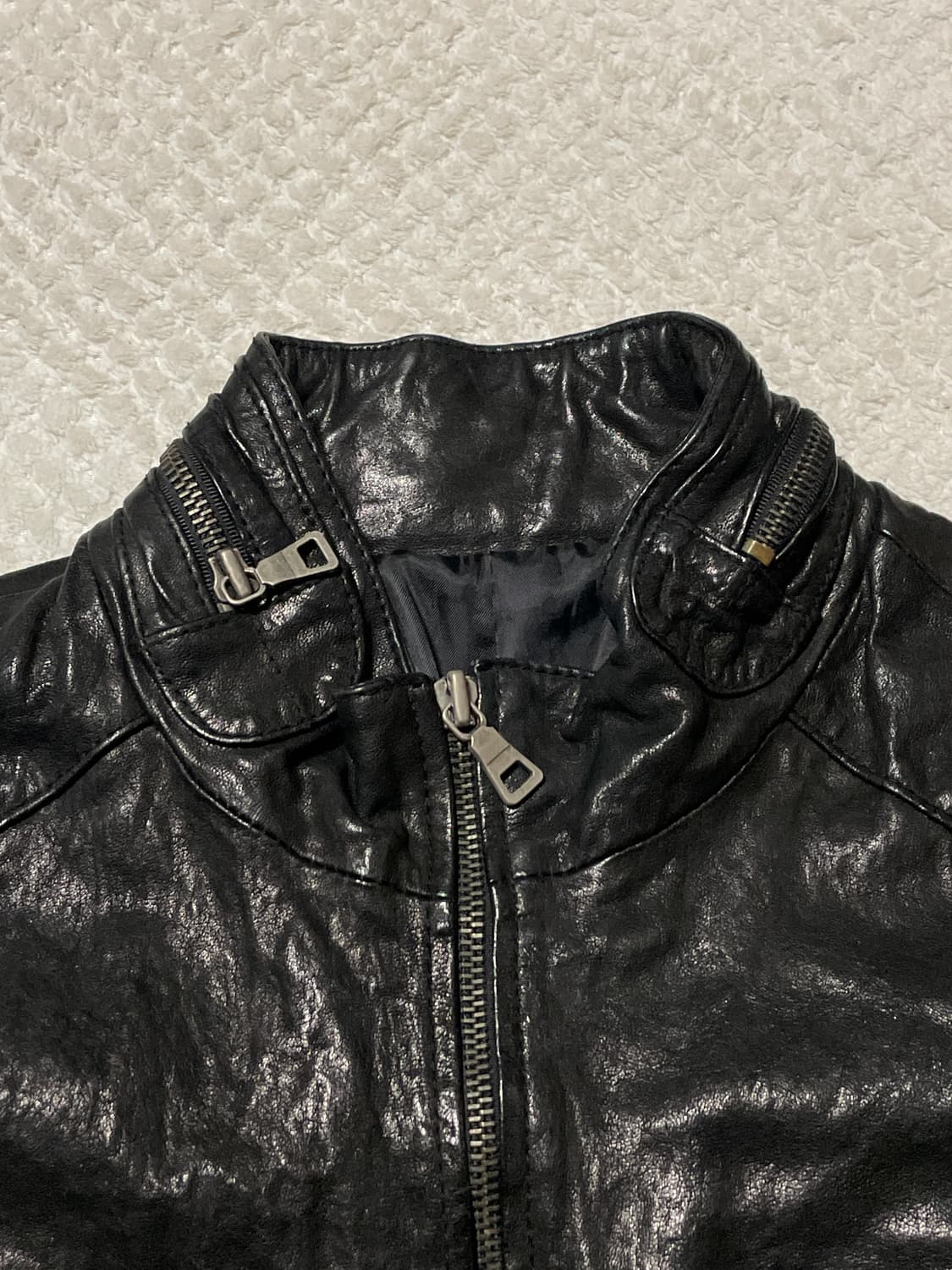 광희시장 웨스턴 무드 2WAY 램스킨 양가죽 절개 포켓 레더 자켓 상품이미지5