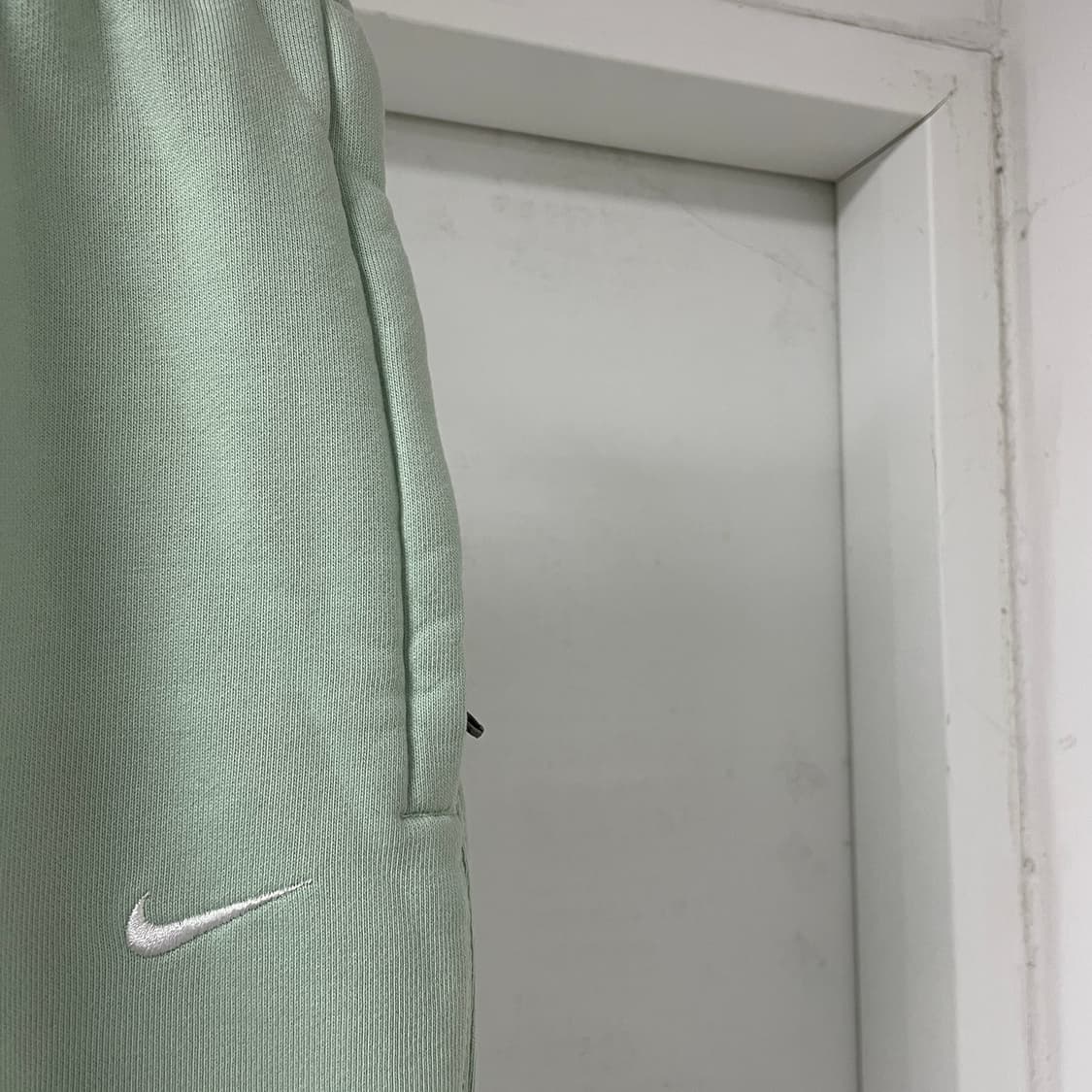 나이키 스우시 트레이닝 팬츠 새상품 S 상품이미지4