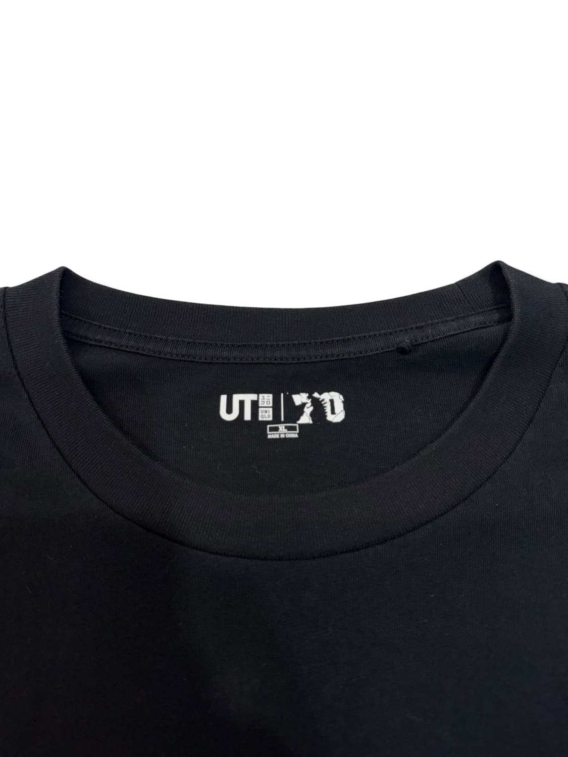 유니클로 UT x 고질라 70주년 티셔츠 (XL)  상품이미지4