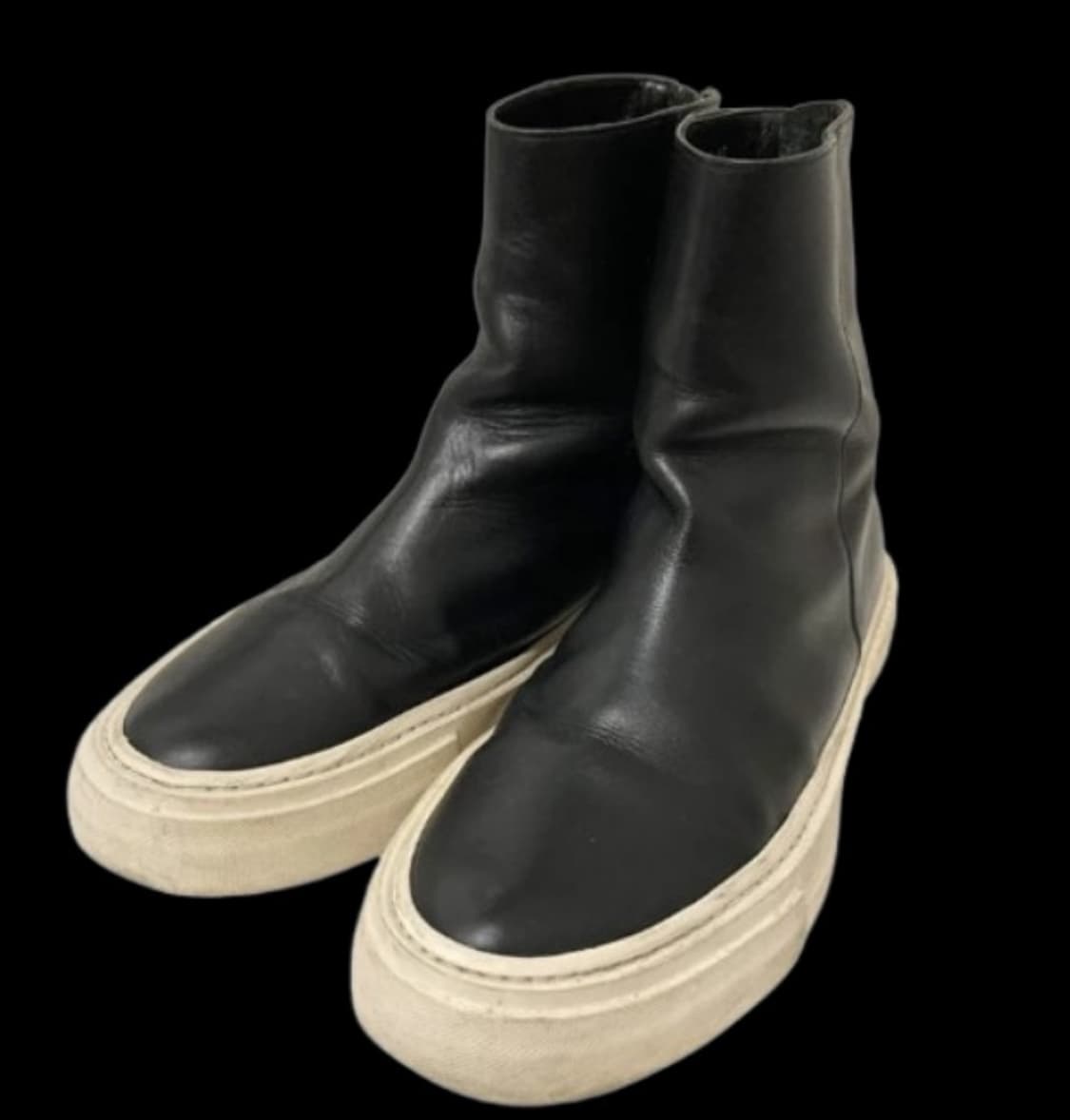 어태치먼트 하이탑 스니커즈 상품이미지1