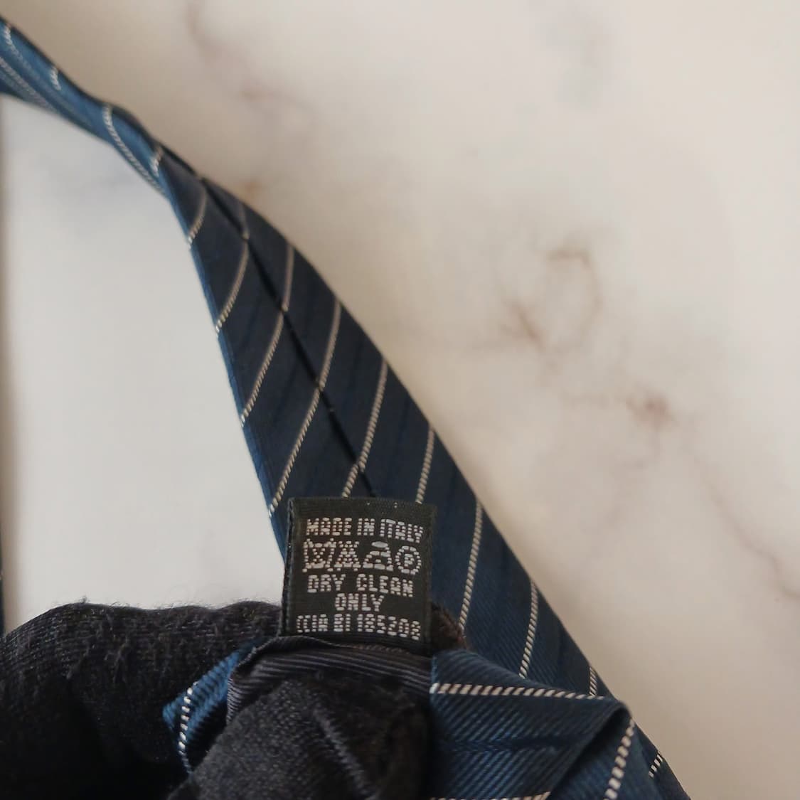 아쿠아스큐텀 실크 레지멘탈 스트라이프 넥타이 9cm A+등급 A19037 상품이미지8