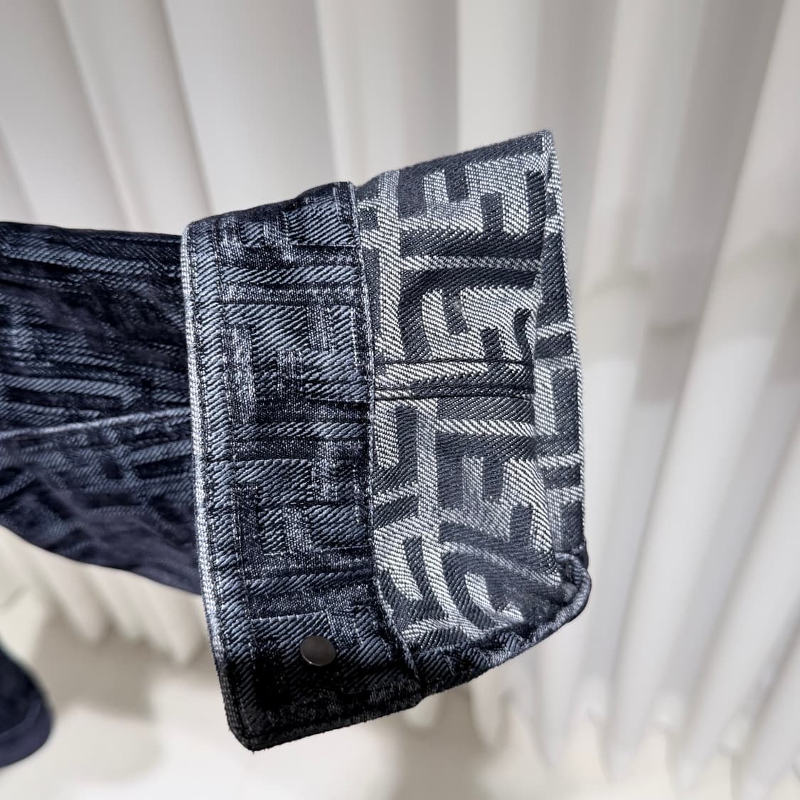 (A+/48) / 펜디FF로고 벨벳 블랙 데님 자켓 상품이미지2