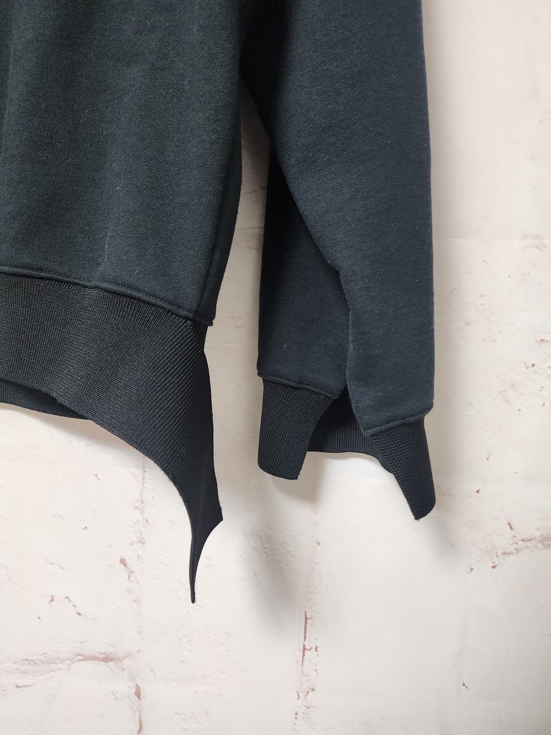 시스템옴므 블랙 맨투맨 티셔츠 상품이미지9