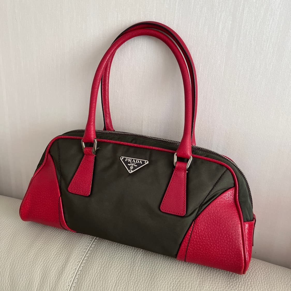 프라다 빈티지 백 바게트백 상품이미지1