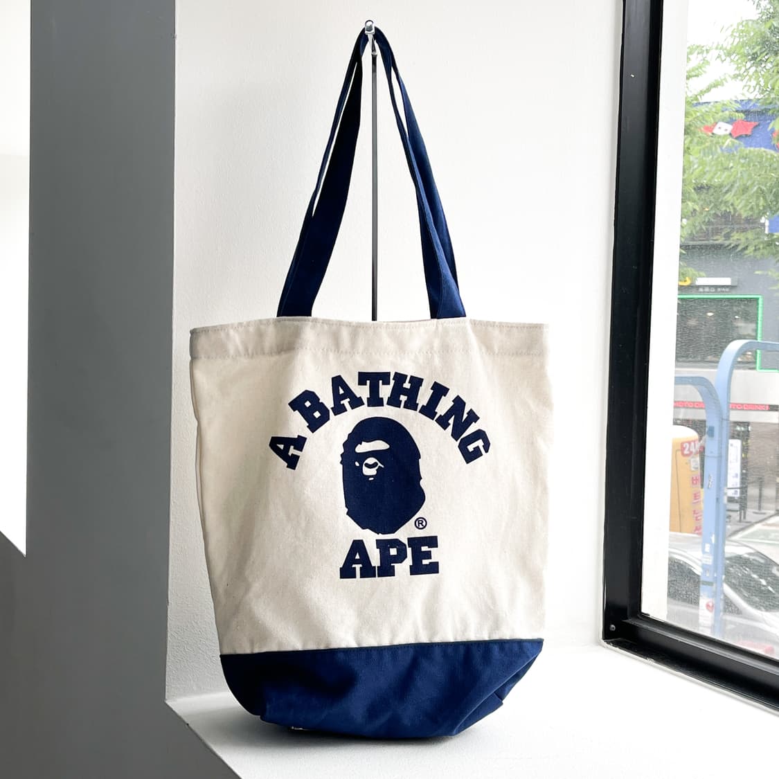 베이프 컬리지 로고 토트백 (부록) 상품이미지1