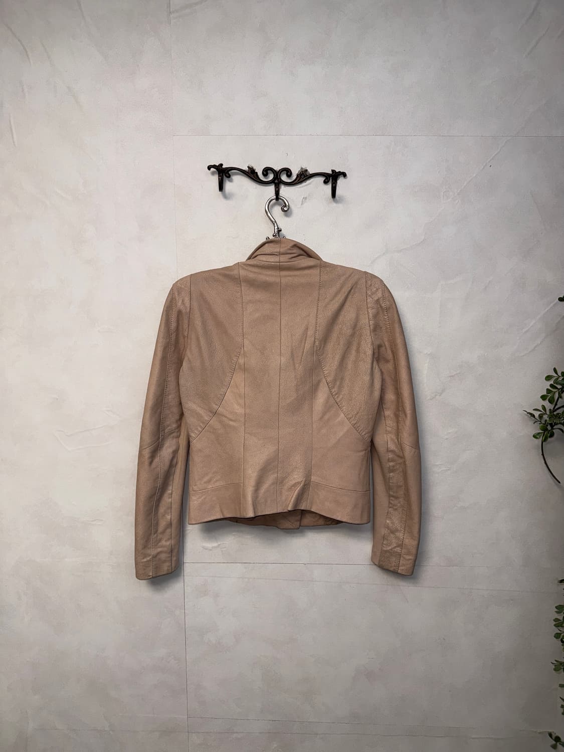 Maje pink lamb skin suede high neck jk 상품이미지6