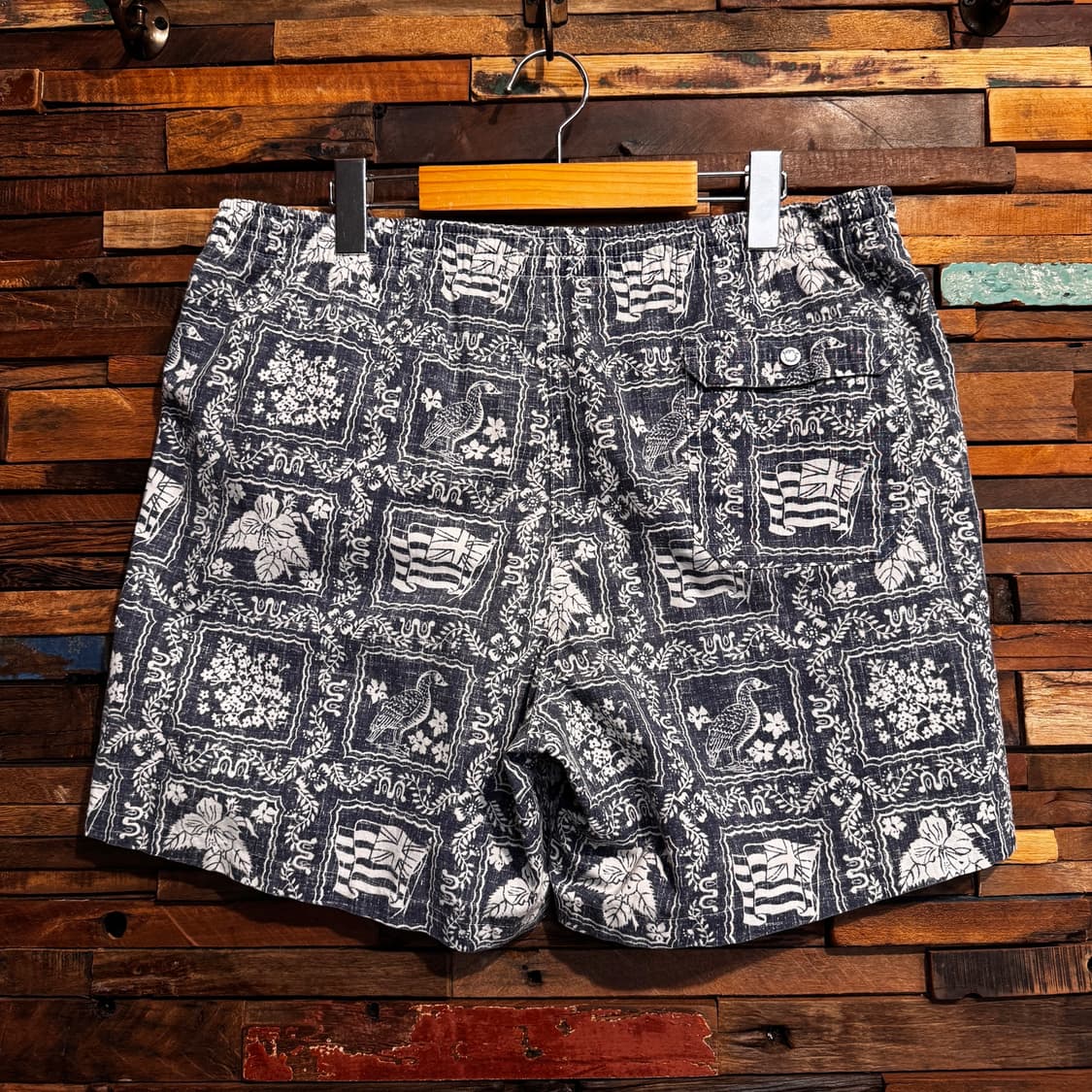 Reyn Spooner Patterned Beach Shorts  상품이미지3
