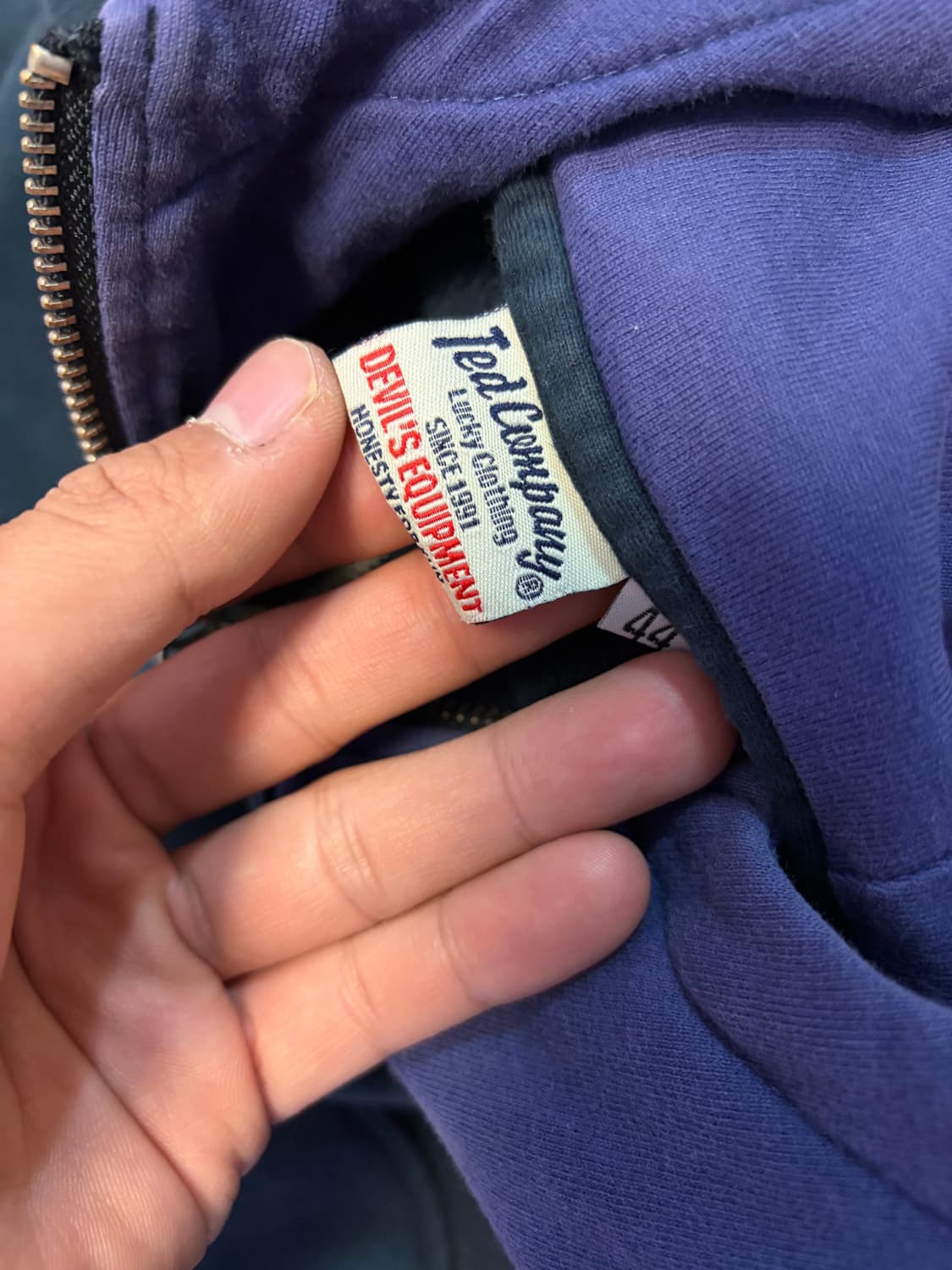 Ted company hoodie 상품이미지4