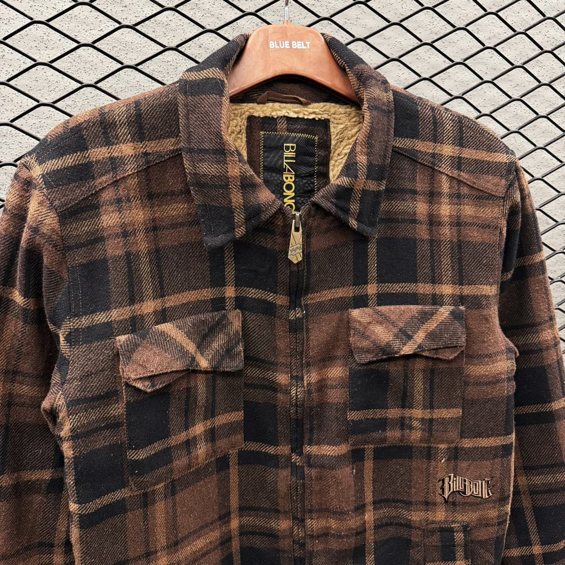 빌라봉 체크 집업자켓 보아 안감 언밸런스 피스 로고 디테일 상품이미지4