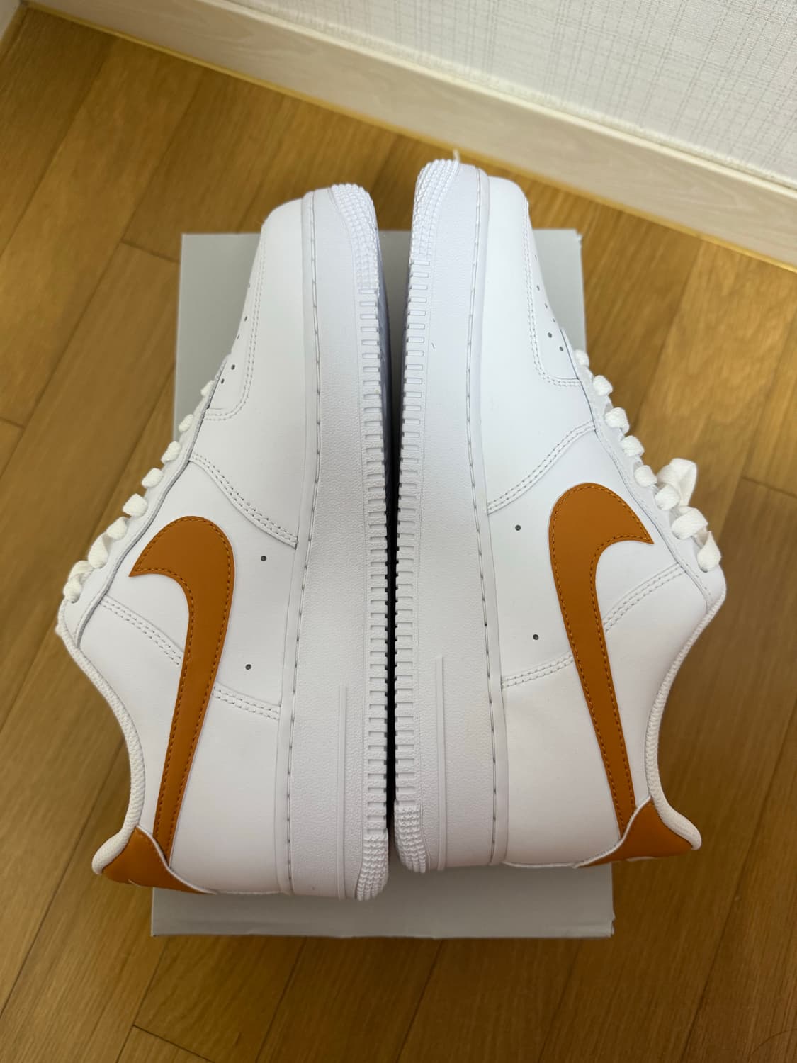 나이키 에어포스 1 07 화이트 모나크 상품이미지2