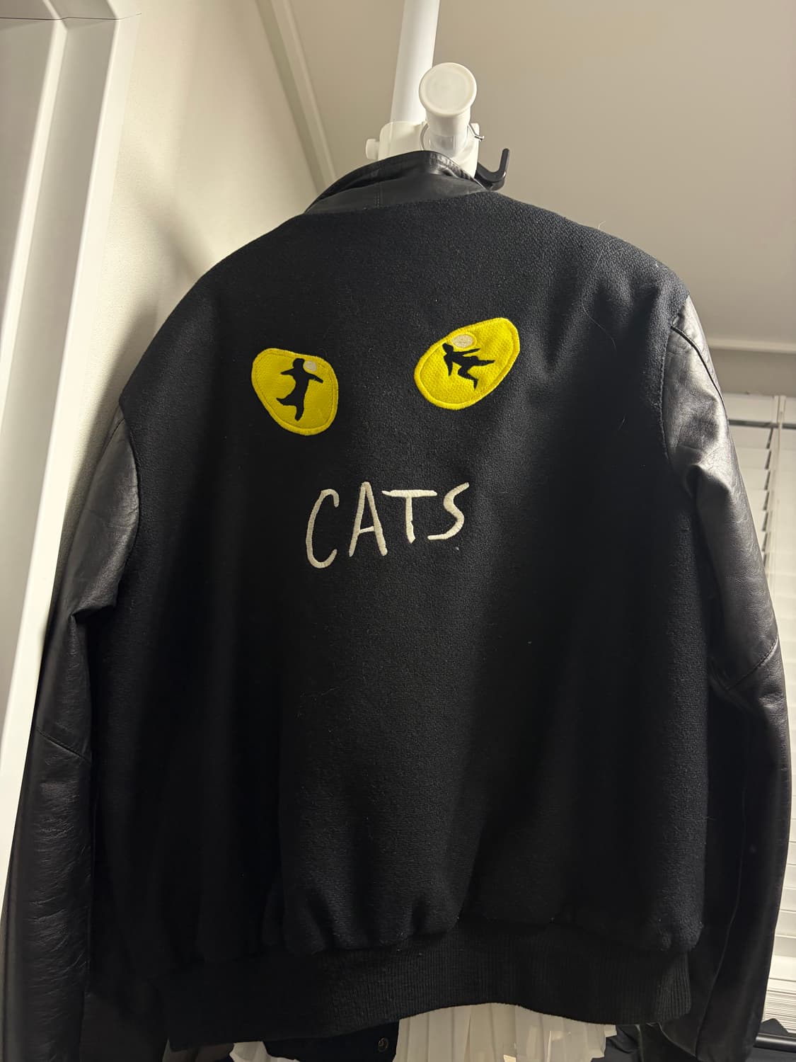 cats 봄버 상품이미지1