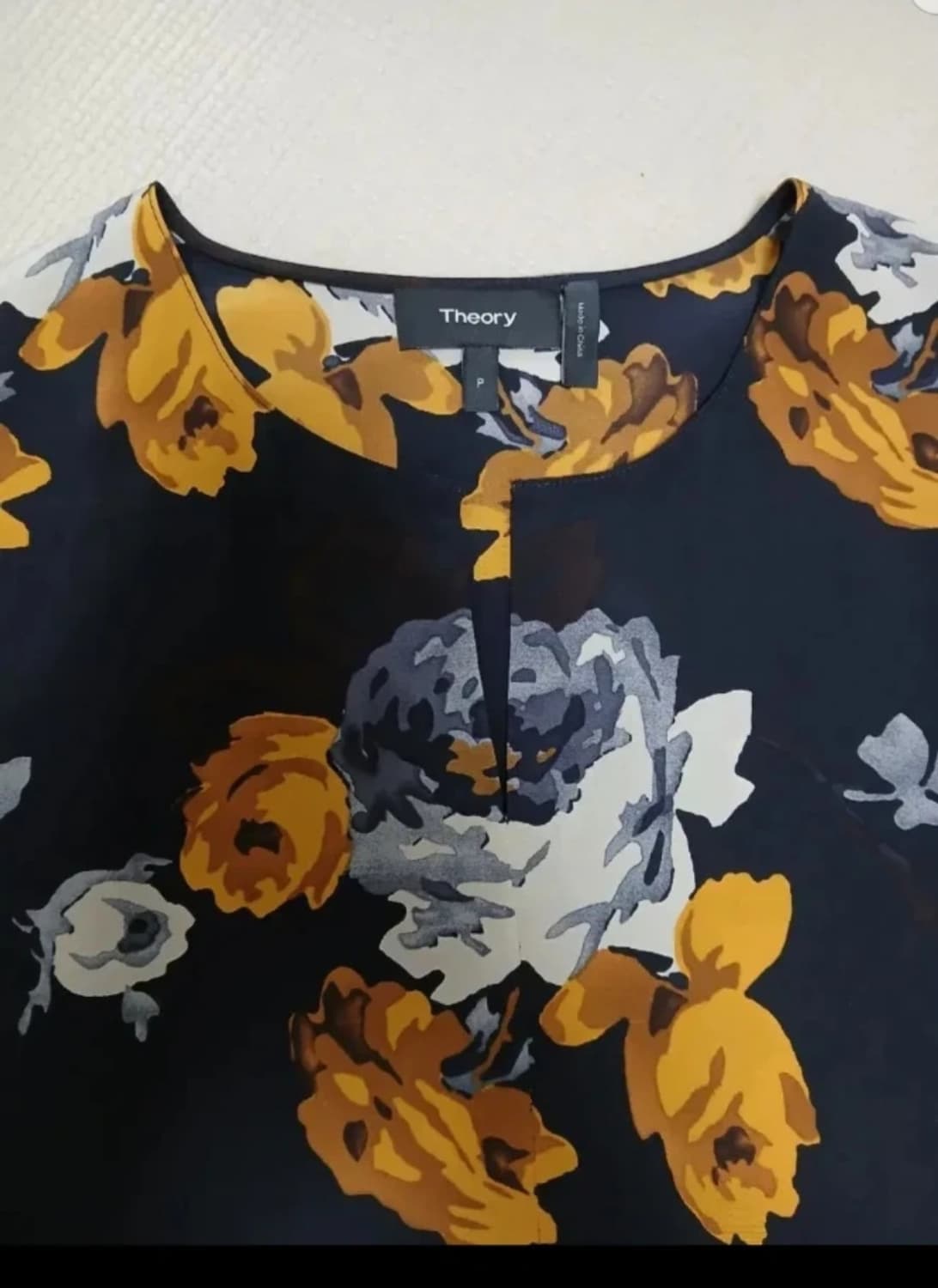 Theory 실크 100%플라워 반팔 블라우스55-66 상품이미지4