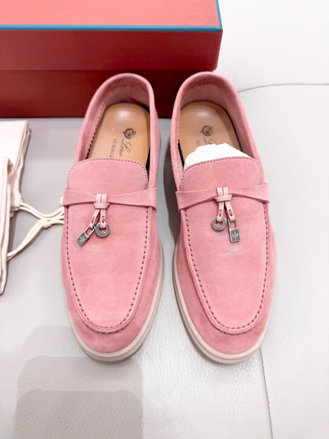 로로피아나 여성 썸머참스워크 상품이미지2